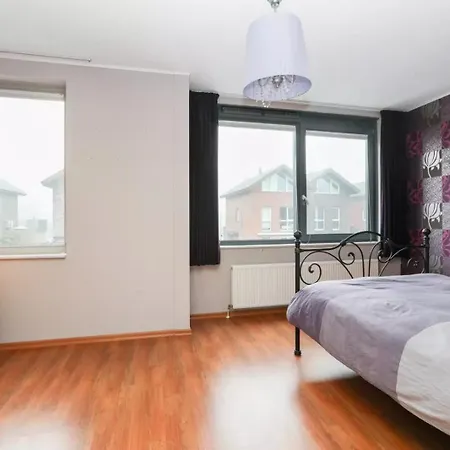 Family House Near Amsterdam, Private Parking Appartement *