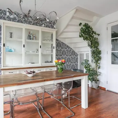 Family House Near Amsterdam, Private Parking Appartement Purmerend